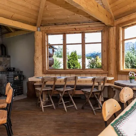 Udanypobyt Liliowa 别墅 *