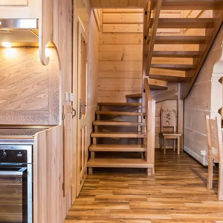 Udanypobyt Liliowa Villa *