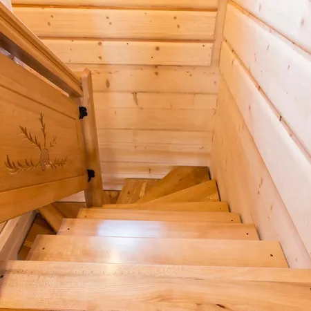 Udanypobyt Liliowa Villa